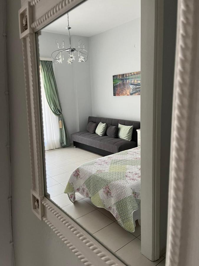 Sea View Apartments Near Athens Airport 02 อาร์เตมีดา ภายนอก รูปภาพ