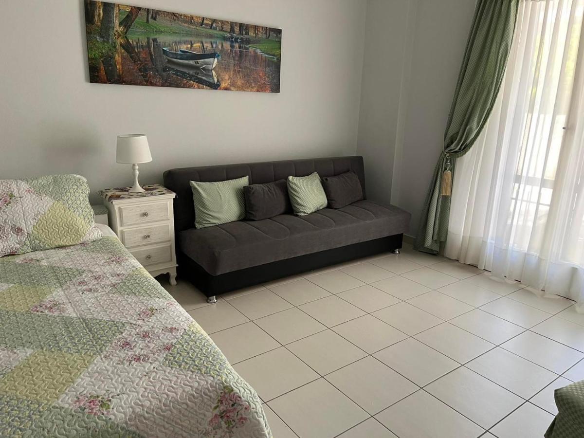 Sea View Apartments Near Athens Airport 02 อาร์เตมีดา ภายนอก รูปภาพ