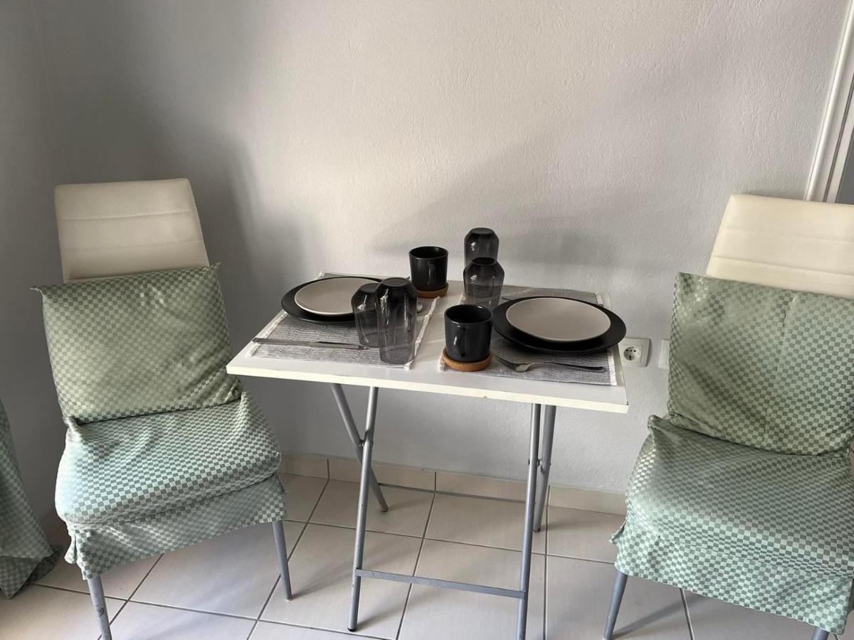 Sea View Apartments Near Athens Airport 02 อาร์เตมีดา ภายนอก รูปภาพ